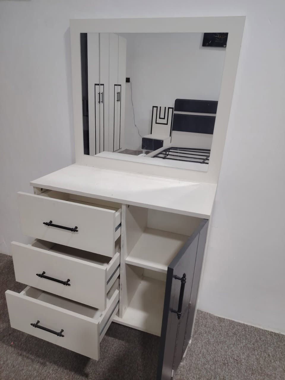 سلام عليكم شلونكم يابه 

غرفه اخشاب تركيا  اخت الجديده صارلي اربع اشهر من ماخذها  
بيها اناره بالكنتور وبالجربايه
وكلش حلوه  
السعر 550  وبيها مجال بسيط 
العنوان كربلاء اطويريج


**إذا كنت صاحب هذا الإعلان وتريد حذفه لأي سبب، رجاءا أرسل رسالة إلى الدعم الفني**