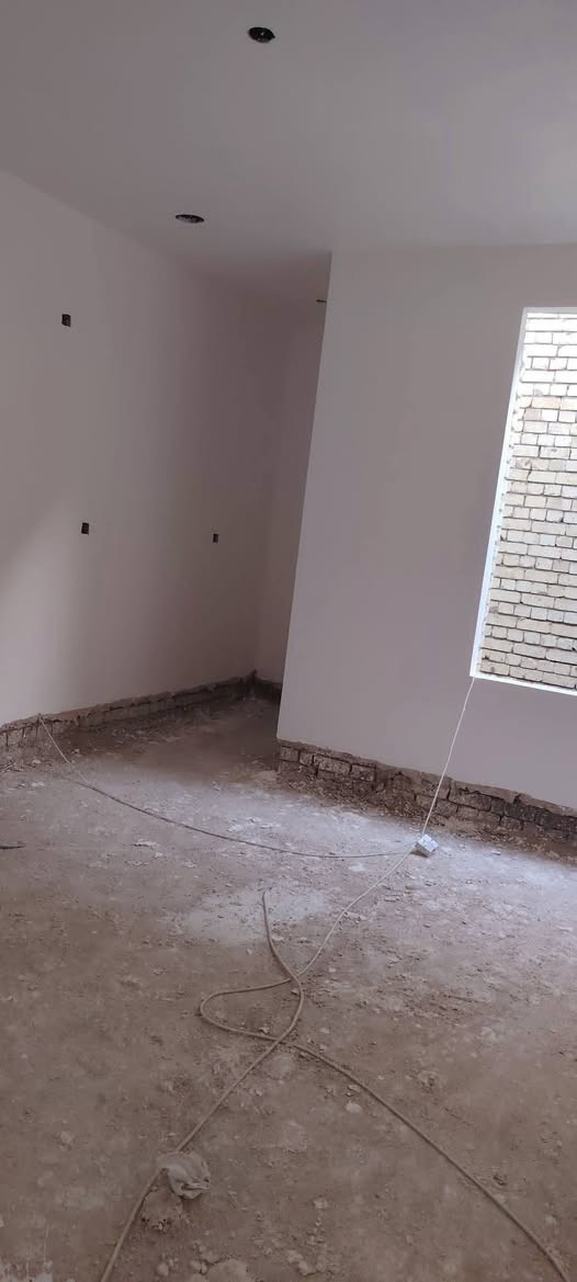 خلفه لبخ سقل وجص وبورك وجهات طلس تشميع بسعر جدا مناسب وشغل درجه اوله مكان بغداد  زعفرانيه نطلع جميع لمناطق***********
