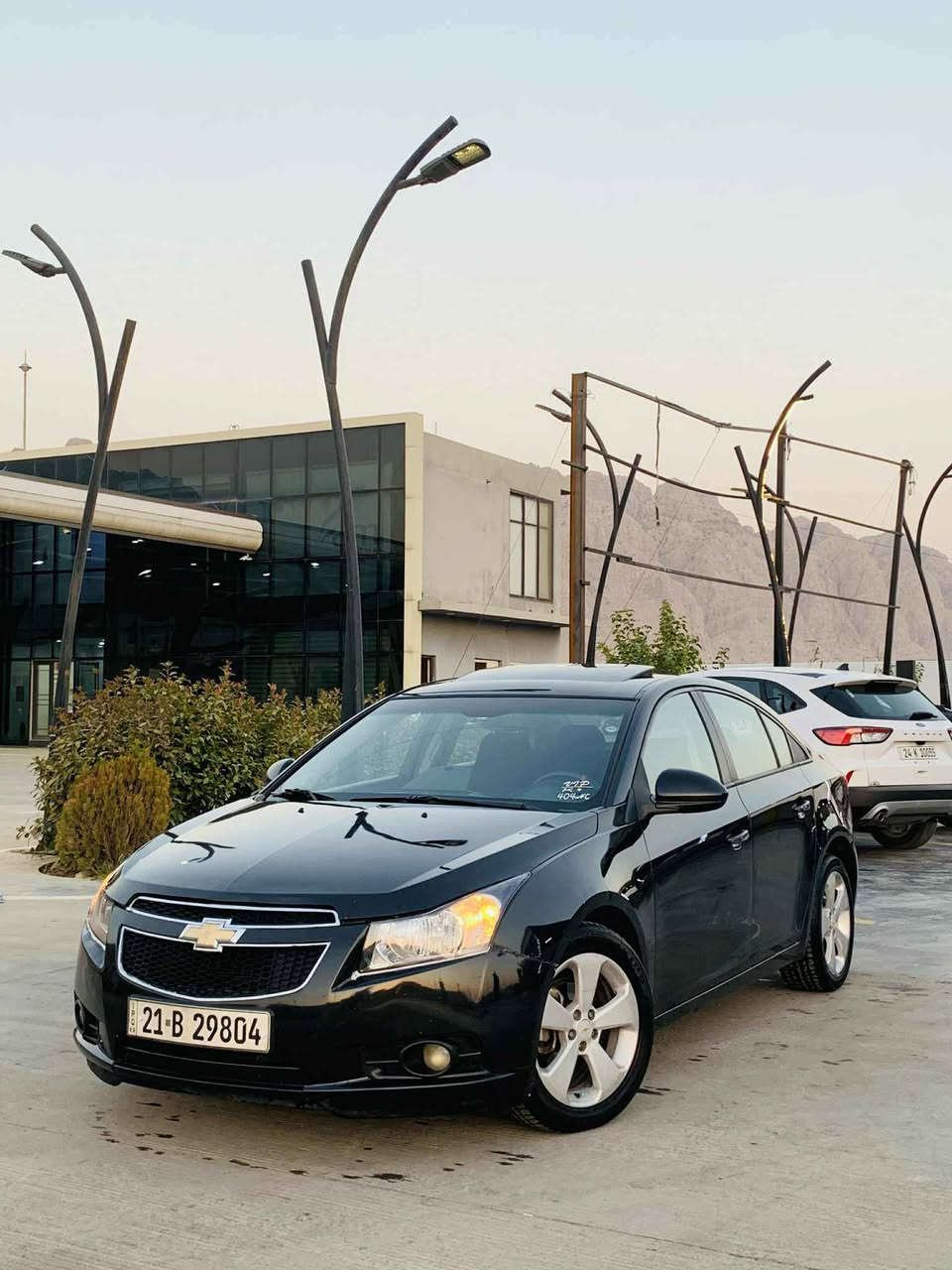 شۆفڵیت کروز 2010  LT فوول
بێ بۆیاغ تەنها بۆنیتی پەمپە لەسەر ساغی
138,000کم رۆشتوە
تحویل و غرامە بە شەرت
رەقەم و سەنەوی نوێ تا 2029
80 گەڵا*********** رانية, السليمانية
