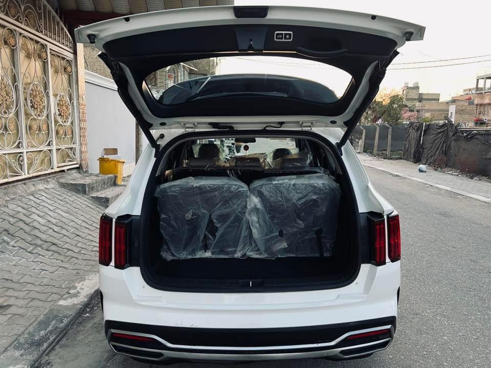 سورنتو ٢١ للبيع
السلام عليكم 
سورنتو 2021 خليجي للبيع
السيارة ٦ سلندر
٧ راكب ، كشنات كهرباء ، جنطة كهرباء
بصمتين ، تشغيل عن بعد 
حساسات امامي ، خلفي ، كاميره خلفية
كير عصا ، شاشة كبيرة لمس 
Apple car play
تحكم ستيرن ، تثبيت سرعة 
انارة لد داخلية متغيرة الالوان
كير ، محرك ، شاصي كله مكفول
السيارة ماشية ١٠٦ الف
رقم اربيل القديم سنويه بعدها ما منتهية
——
السيارة بيها بنيد مبدل 
وبيها بارد بالجاملغ الامامي جهة السايق
ايرباك طاك وينزل سعره من السيارة 
سعر السيارة 246 وبيها مجال
مكان السيارة النجف الاشرف
للاستفسار الاتصال
***********
