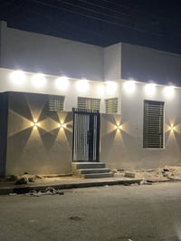 بسم الله الرحمن الرحيم نصف بيت للبيع في دور الشرطه مقاطعه 76   ركن وجه...