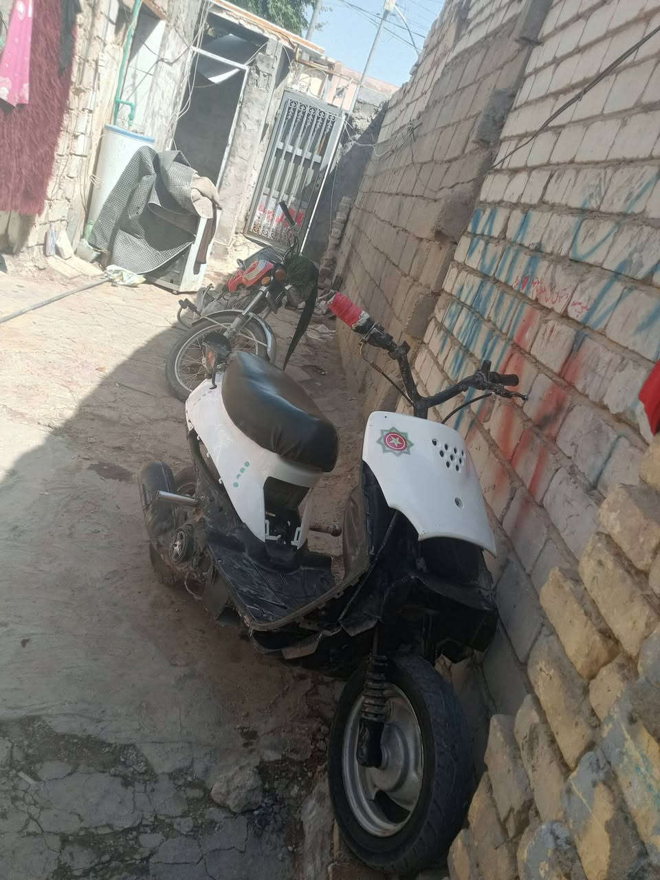 سلام عليكم دراجه بيجي للبيع فول مال تعليك جديده بعدهي مكينه 100مامفتوحه دراجه شلعه اومعدل السعر 250اوبيهه مجال لطيبين❤️ مكاني نجف حي الجزيره


**إذا كنت صاحب هذا الإعلان وتريد حذفه لأي سبب، رجاءا أرسل رسالة إلى الدعم الفني**