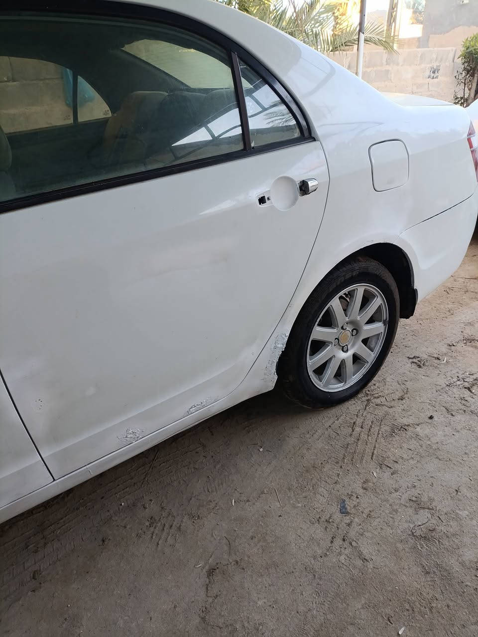 للبيع 13 بأسمي  ذي قار سنويه 30  مكينه كورلا نحله 1800 بيه تنقيص قليل كير عادي سياره جاهزه من كلشي بيه ضربه باب الخلفي بسيطه مصلح ع البارد سعر 44$ مكان ناصريه الغراف 
واتساب *********** فقط  لتفاصيل اكثر
