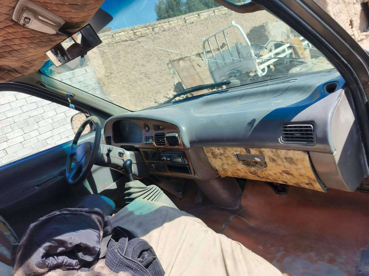 السلام عليكم سياره موديل 2001اصل كير واكسن ومكينه جديده تخم تاير سياره خير من الله عنوان نجف الاستفسار *********** مكلف بل نشر
