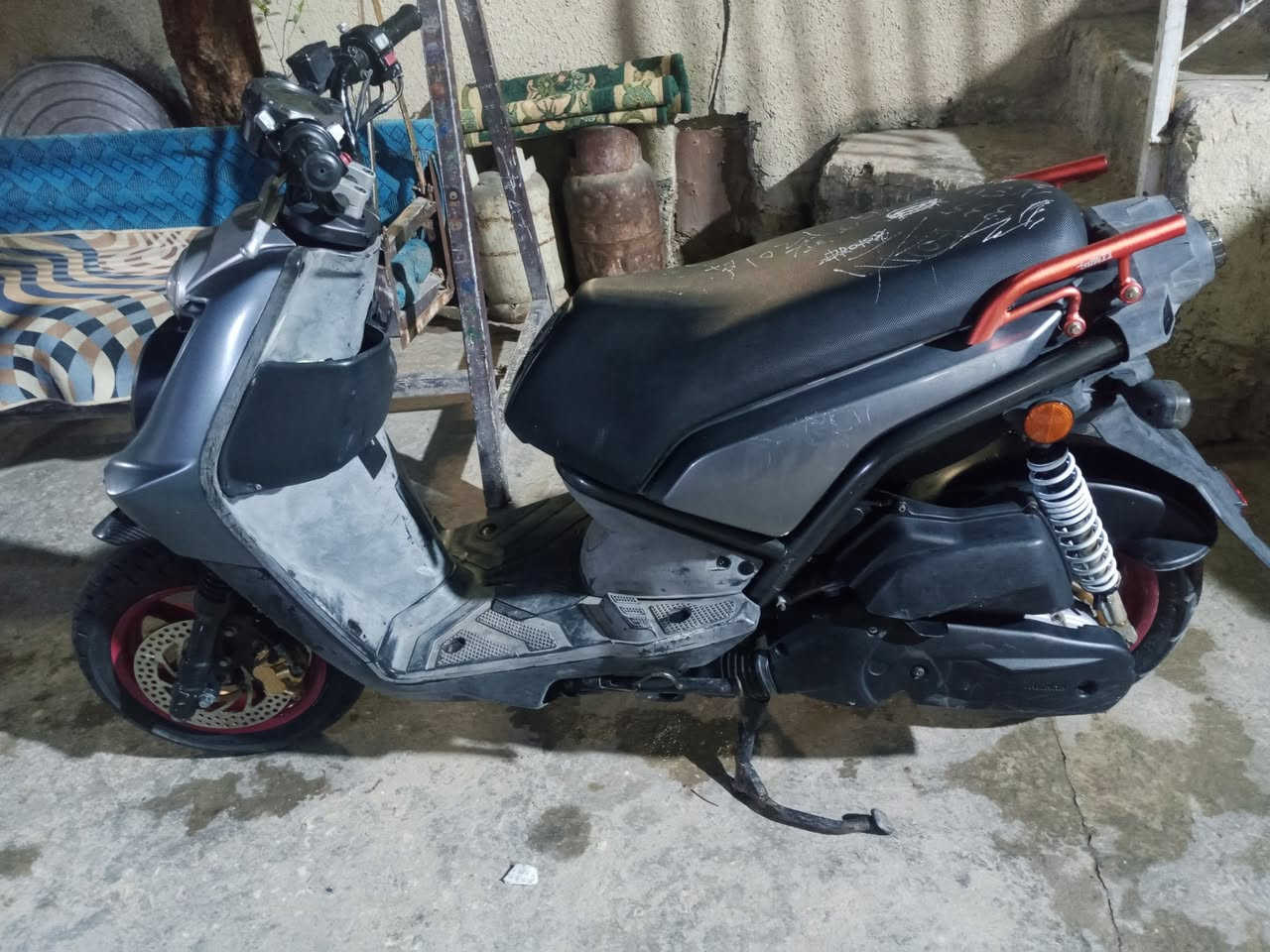 دراجه جبلي قبل سبوعين نازله رمبه مكفوله عام 
وياها مضخم صوت    عارضها مليون و 450 وبيها مجال قليل   ياباني


**إذا كنت صاحب هذا الإعلان وتريد حذفه لأي سبب، رجاءا أرسل رسالة إلى الدعم الفني**