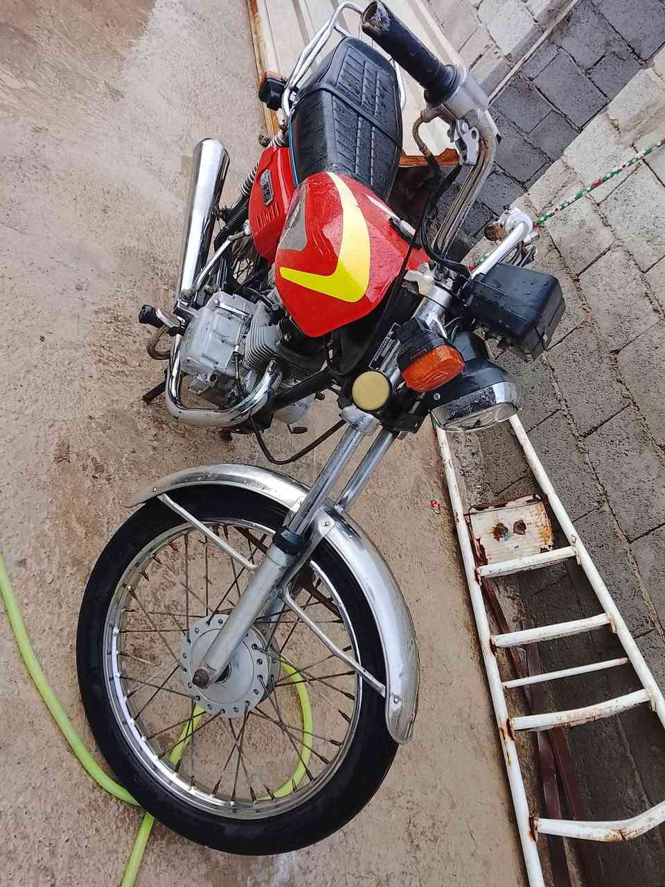 سلام عليكم دراجه اربعه كير كتاب
ملع شكلش شغال كهربائيات شغاله دراجه ماتذب عليه ربع 
مديل 19اوراق ستنساخ السعر خاص مكاني كوت شارع النفط رقمي ***********.  واني خادم
