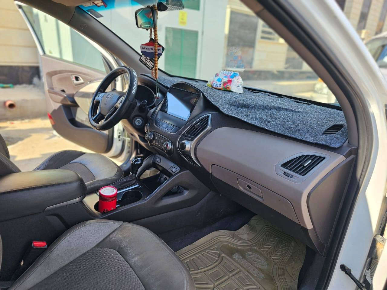 السلام عليكم ورحمة الله وبركاته
سيارة توسان
وارد امريكي
الموديل 2014
النضافة 100 ٪
للتواصل ***********
ما متواجد على الفيس بوك
