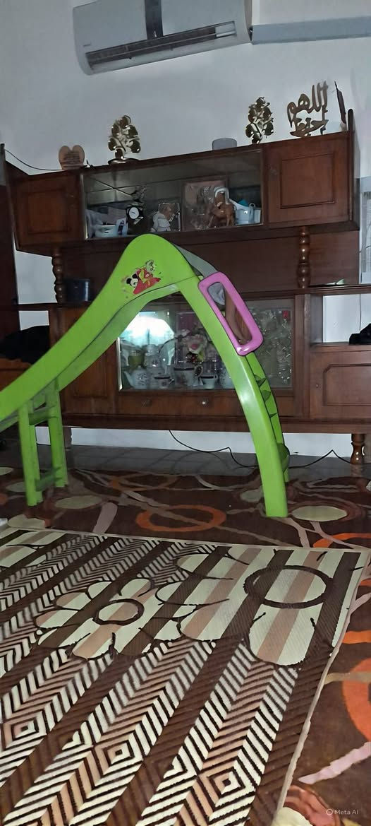 سلام عليكم العاب اطفال للبيع +بايسكلات للبيع متروكات يرادلهن تصليح واحد حجم ١٦ والثاني ١٢ والثالث مابي تأيرات حجم ١٢ مكاني بغداد شهداء البياع السعر قيم وأخذ الاتصال على *********** متواجد واتساب ومازنجر
