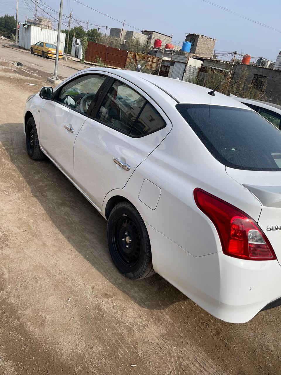 نيسان صني مديل 2023
وارد خليجي جديده ماشيه 30الف 
بيها جاملخ الامامي مصبوغ بس الياره كفاله 
من مكينه من كير بعدها بحاله الوكاله
ب١١٧وبيهل مجال 
***********
