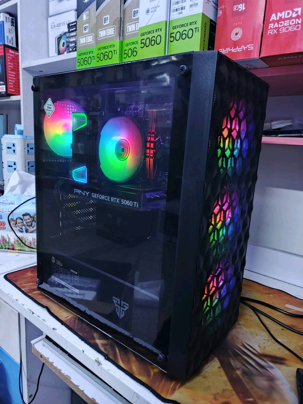 السلام عليكم pc كيمنك فول مواصفات وضمان سنه كامله بكل قطعه وكل الكراتين مجوده السعر فقط الكيس مليون ونص تحياتي متواجد واتساب او اتصال هاتف 
***********