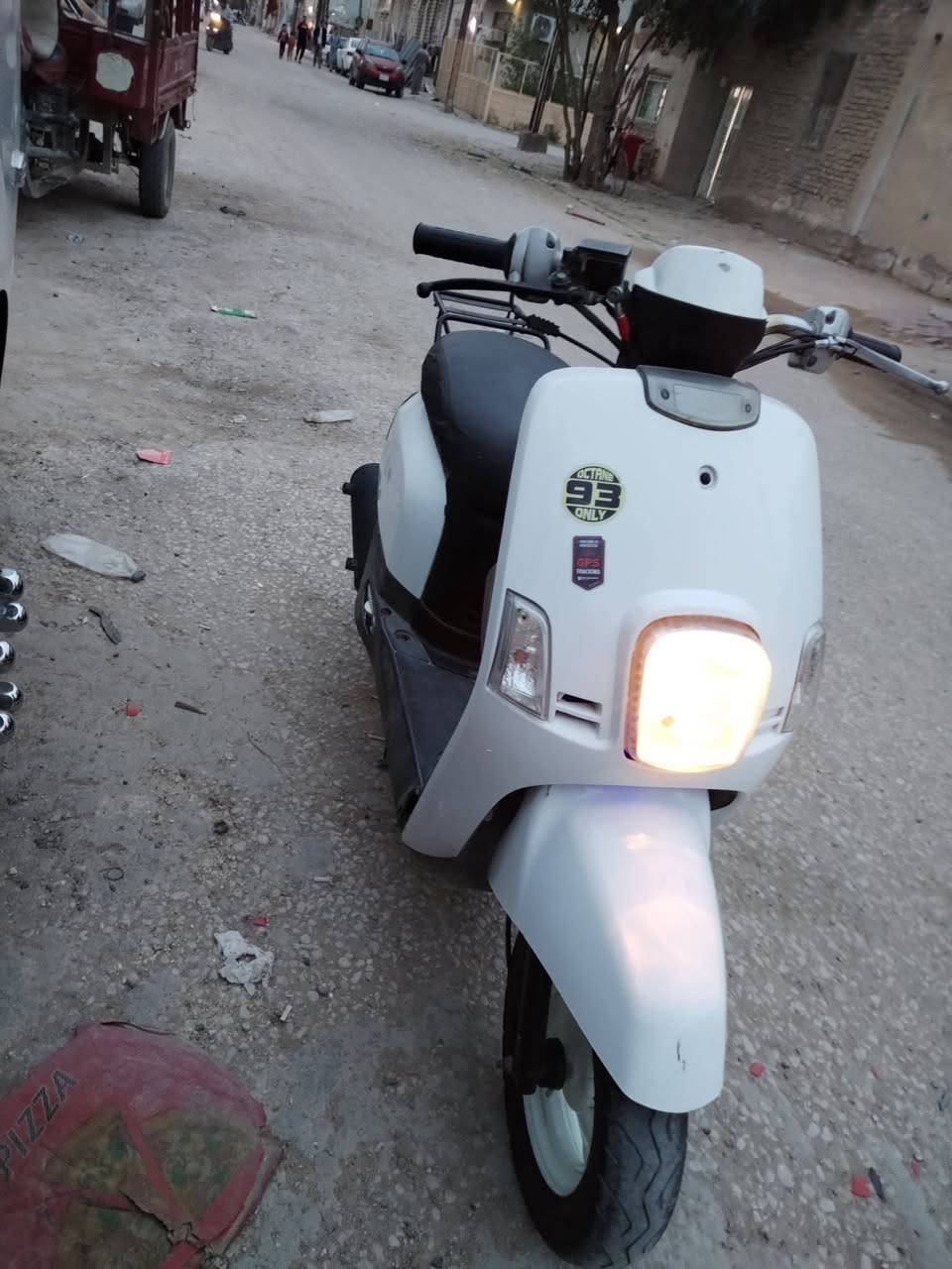 سلام عليكم ماكس بوليس للبيع  دراجه ستوني مصعد مكينه كهربئيات  شغاله كابريته كلها ختم واحد مكاني نجف شارع مدينه رقم تلفوني، ***********
