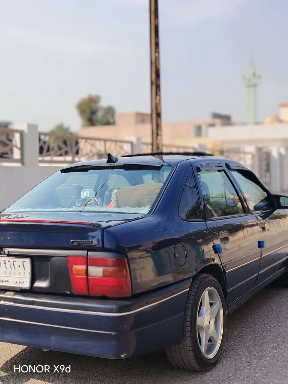 اوبل فكتره للبيع 
موديل 1991
حجم 18
السياره مكفوله من كلشي السياره مال بيت حلوه ونضيفه 
شرط التحويل رقم الماني 
سعر على الرقم 
***********
