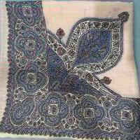 غتر عُمانيه المنشأ أصلي قياس القطعه 140نقش عريض  راسلونا نكون بخدمتكم ...