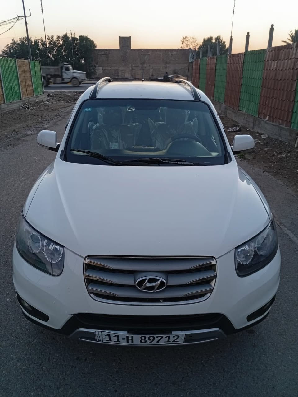 للبيع سنتافي موديل 2012 شركة عامه معروف مواصفاته مكينه 6سلندر 7 راكب 3 قطع تبريد دفع رباعي محرك كير مكفولات سيارة ماشيه 120 الف سيارة مكفوله من ضربه بيه صبغ 3 قطع بدون دواخل رقم بغداد رقم جديد سعر 130 ورقه مكان سيارة بغداد الرصافة رقمي 
***********
