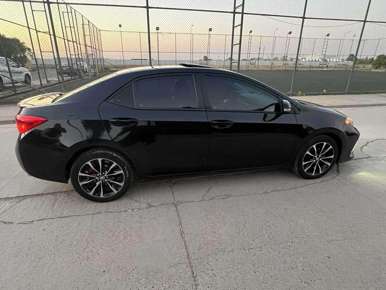 تويوتا كرولا - موديل 2018
مواسةفات كةنةدى 
98 مايل رويشتووه
مواسةفات se - plus - فول فول 1/1
بةسمه نييه 
سلايت - گوشين و سوكان هيتةر .
گير - مةكينه - تةحويل - غرامه - بةشةرت
رةقةم شانسى دانراوه - دةعمى نادا چونكه كةنةدييه 
بى بوياغ - بى ليدران - بى ئيرباگ / دةعامى بو دةعامى كةبسه 
دوو ساردى هةيه - تةزرةيةكى زور ووردى هةيه 
شوين - هةولير 
*********** وةتس ئةپ

تويوتا كرولا 
موديل 2018
ماشي 98 مايل
مواصفات كندي 
مواصفات se - plus فول فول 1/1
بدون بصمة 
فتحة - كشنات امامي - ستيرن - هيتر 
محرك - گير - شرط
تحويل نفس يوم 
رقم شانسي موجود
مواصفات كندي ما يطلع صورة حادث 
بدون صبغ
بدون حادث
بدون ارباگ
بجم - گدام - وراء - كبس
بي حالوب خفيف
مكانين تعديل بارد
مكان سيارة - اربيل 
*********** وتس اب أربيل, العراق
