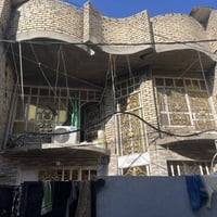 بيت ميه وربعه وربعين بنا الفين وخمصطعش بي ست غرف وستقبال قطاع ٣٣.  ٠٧٧...
