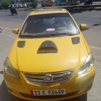 بي واي دي جي 3 سياره مصبوغه عام بها ضربه باب السائق فقط جير محرك كورول...