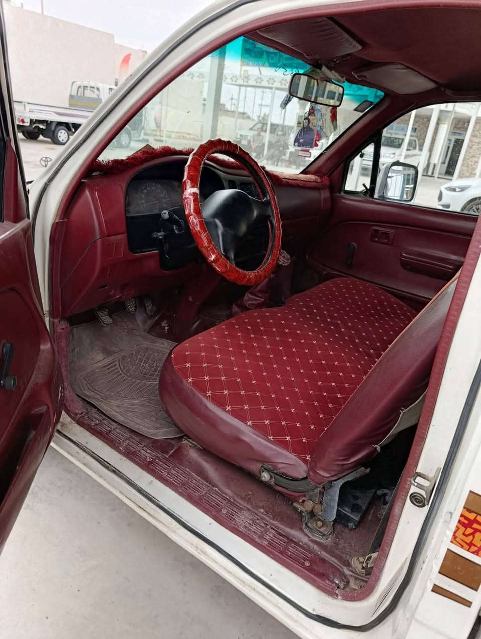 السلا عليكم بيكم ٢٠٠٣ رقم واسط انگليزي سياره جاهزه خير من الله تخم تاير بعدهي بلباگيت بسمي مداور ثاني يوم ترهم مراوس ب كيا حسب القناعه
***********
***********
