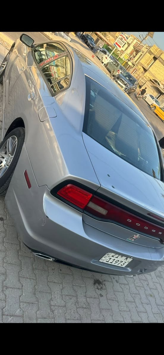 سلام عليكم جارجر 2011
صبغ عام سياره قماره لغد شاصي مكفول 
كير مكينه صدر امامي خلفي اكسل جديد 
باقي تفاصيل بلفديو مكاني بغداد الغزاليه 
السعر 115
***********
