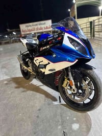 BMW s1000 rr سلام عليكم  2015وارد امريكي  الحادث كفرات فقط… ممشا دراجة...