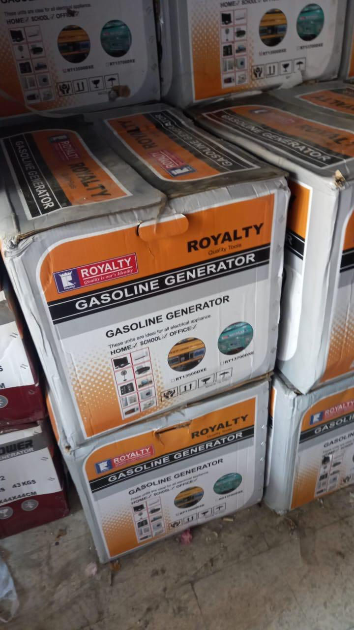 السلام عليكم 
توجد مجموعه من المولدات  بانواع مختلفة للبيع بسعار مناسبة   العنوان الدورة البوعيثة
 ***********
