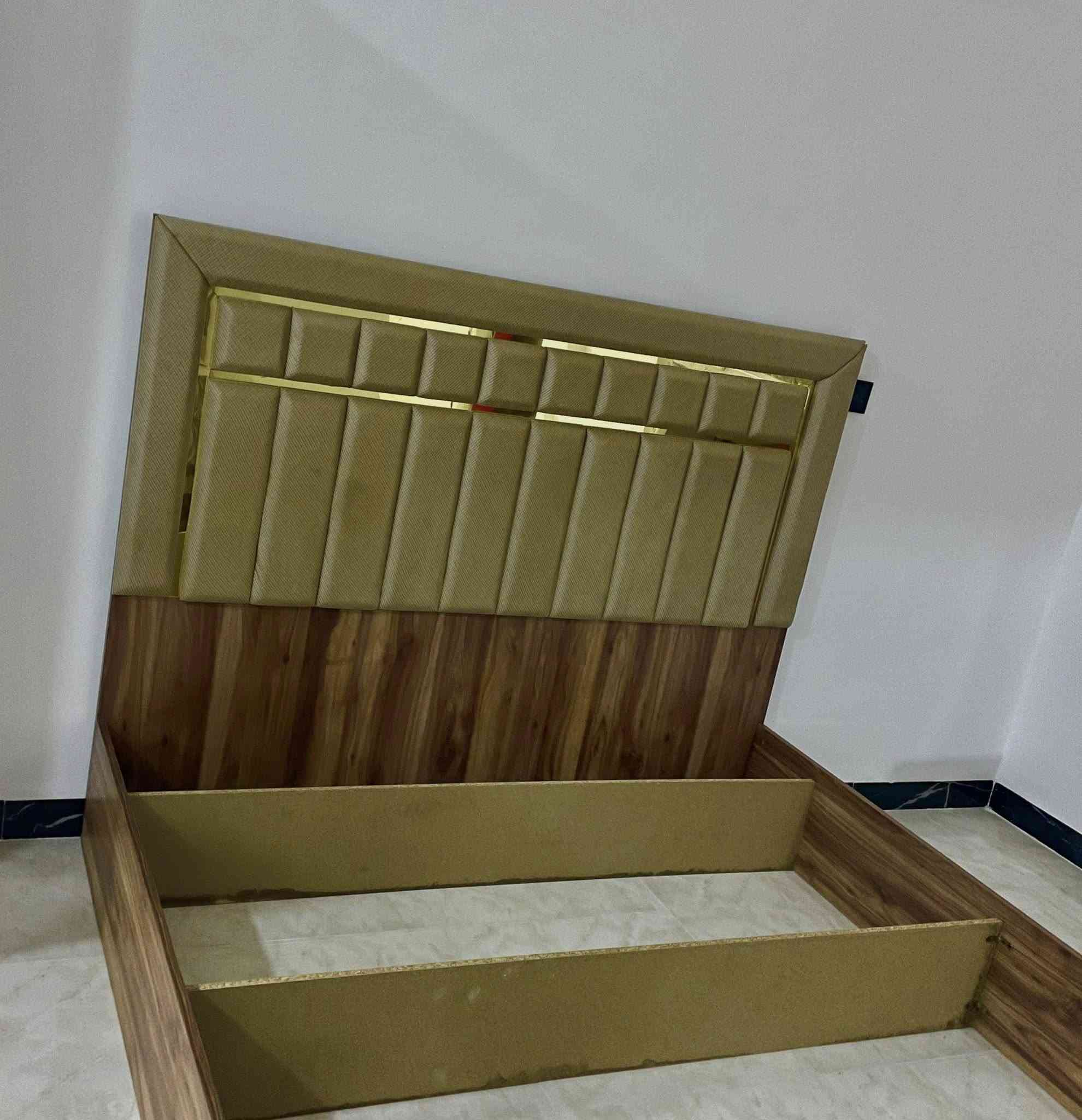 السلام عليكم
اجاك العيد وتريد تغير ديكور غرفتك وغرفتك تركيه أو عراقيه ماعليك بس تتواصل ويانه والحل يمنا فتح ونقل وشد وتصليح 
واسعارنا مناسبه للإستفسار 📞***********
