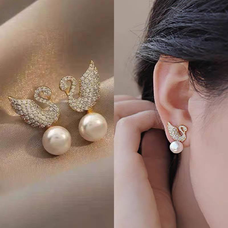 تراجي البجعه 🦢🎀✨
طلاء ثابت 
#توصيل لجميع المحافظات العراق 4الاف 
#حجز خاص كميه محدوده


**إذا كنت صاحب هذا الإعلان وتريد حذفه لأي سبب، رجاءا أرسل رسالة إلى الدعم الفني**