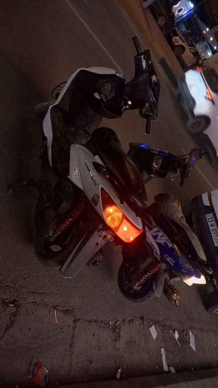 سلام عليكم سكنس فحل كابريتر للبيع كهربائيات هورن اشاير لايتات شغاله كابريتر اصلي نقصه راجز مرات يشتغل ومرات يخرط ونقص كابريتر تعبان تايرات نضيفه كفرات جدد مكينه خير من الله ناعمه للبيع او مراوس سعر 500وبيه مجال نكره بكل وقت تريشه موجوده شعندك مراوس نزل مكان بغداد حي العدل مكلف بل نشر راعيه بل اول تعليق


**إذا كنت صاحب هذا الإعلان وتريد حذفه لأي سبب، رجاءا أرسل رسالة إلى الدعم الفني**