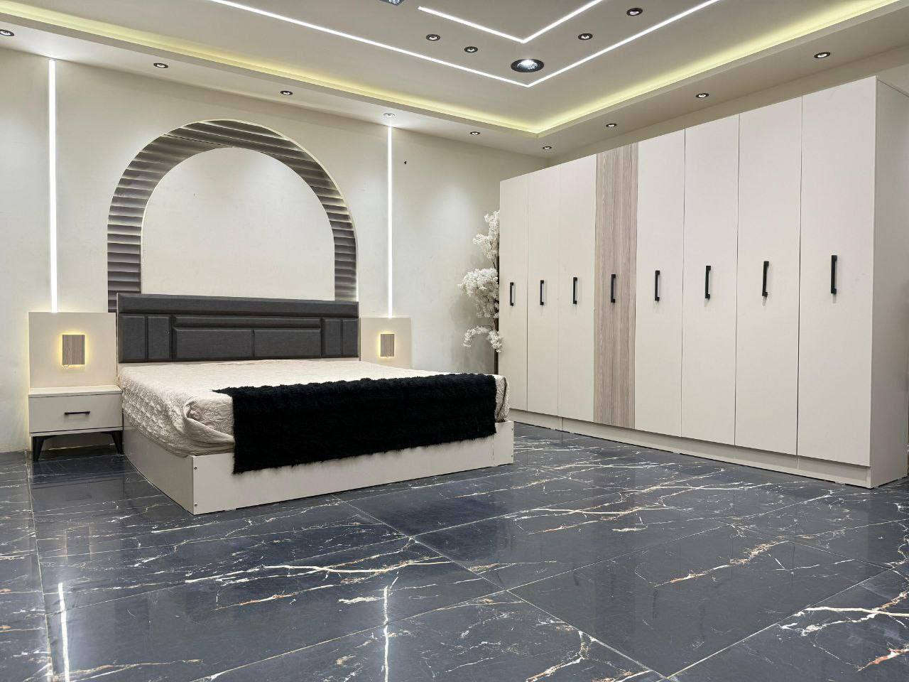 *موديل  اسطوره          الجديد*

❇️كنتور 3 متر
❇️7 قطع         
❇️ برغي  حديد
❇️ شغل ممتاز وأصلي 
  انار بل سرير 
✅طابوريه خشب شد 
  
السعر 825 الف 
شد ونقل 
- بغداد مجاناآ
- ⁠اطراف 20 الف 
- ⁠محافظات 100 الف


**إذا كنت صاحب هذا الإعلان وتريد حذفه لأي سبب، رجاءا أرسل رسالة إلى الدعم الفني**