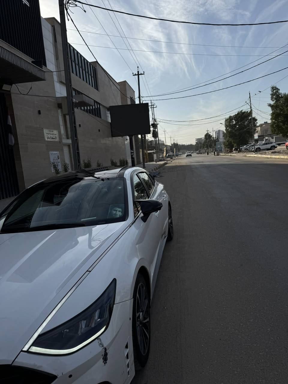 سلام عليكم 
سوناتا 2022 
السياره لمتد فول المواصفات 
مزوعة مواصفات. بحيث شنو تريد بيه 
مكينه 1600 تيربو المرغوب. 
وضعيات قياده وانضمه الكير 
شنو الي بالك موجود بالسياره 
كامله مواصفات   
السياره حادثه فقط جاملغ  ومصلح نفسه 
مكاني بغداد الاسكان قرب كلية العلوم الاقتصاديه 
السعر 182 وبيه مجال 

‭0783 827 5225‬
