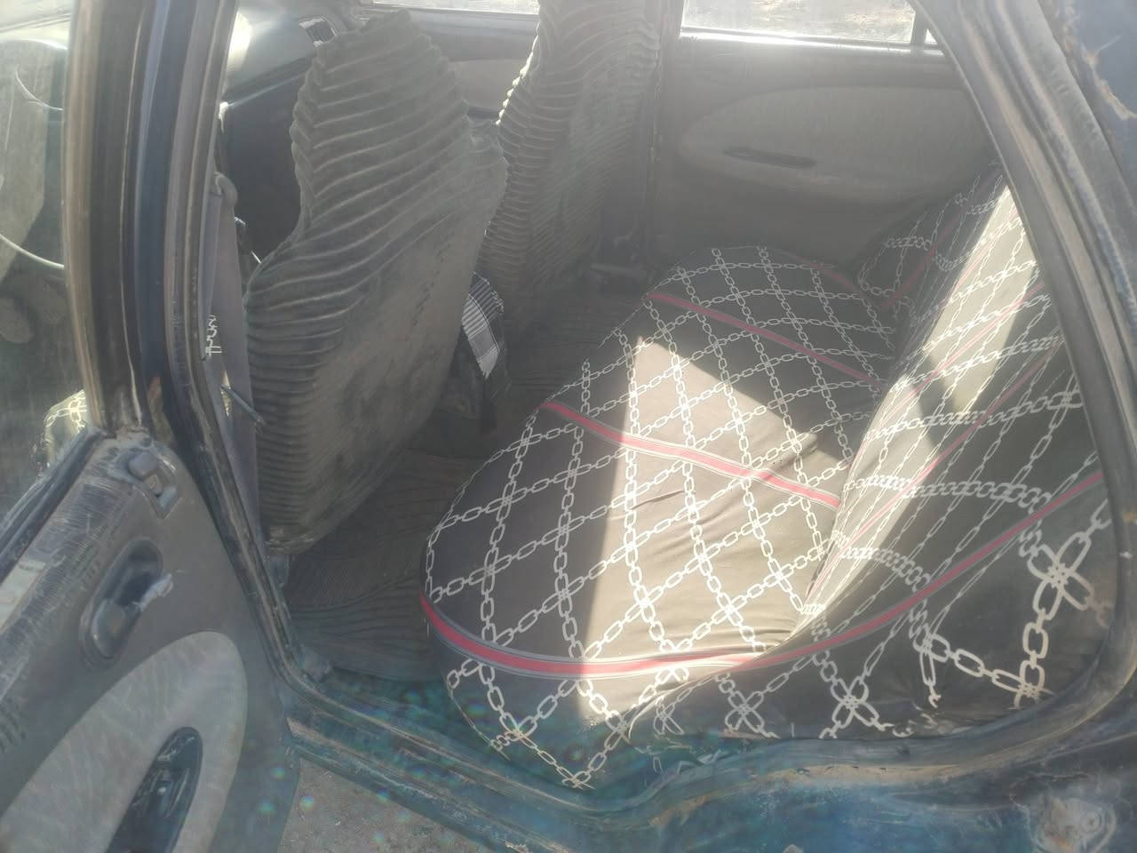 سلام عليكم للبيع كيا سيفيا ٩٤ رقم كربلاء  لون حبري دوخله لون بيجي. حداديه  كامله  مكينه مفتوح كير عادي. 
 تبريد بس رتيتر. سياره شغاله وتاريك واين متريد سعر ٢١ وبيه مجال مكان بابل. للبيع او مراوس بل ابيض

***********.         اني مكلف بل نشر
