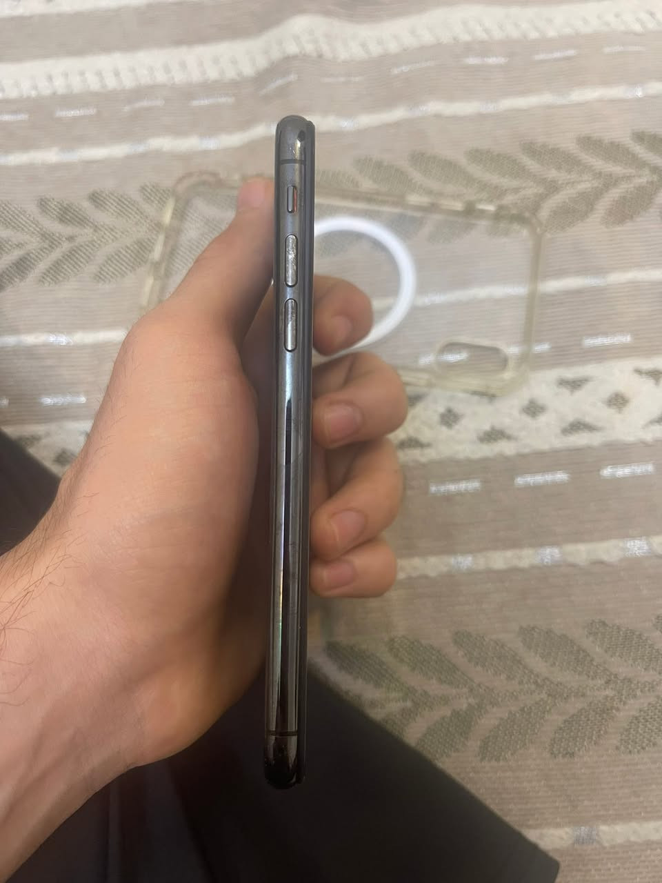سلام عليكم 
ايفون Xs جهاز نظيف مبدل شاشه نوعيه زينه وين ميعجبك افحص وبطاريه الجهاز ناسي الرمز مالته قافل ايكلود الي يفيده يراسلني ويدلل ***********

