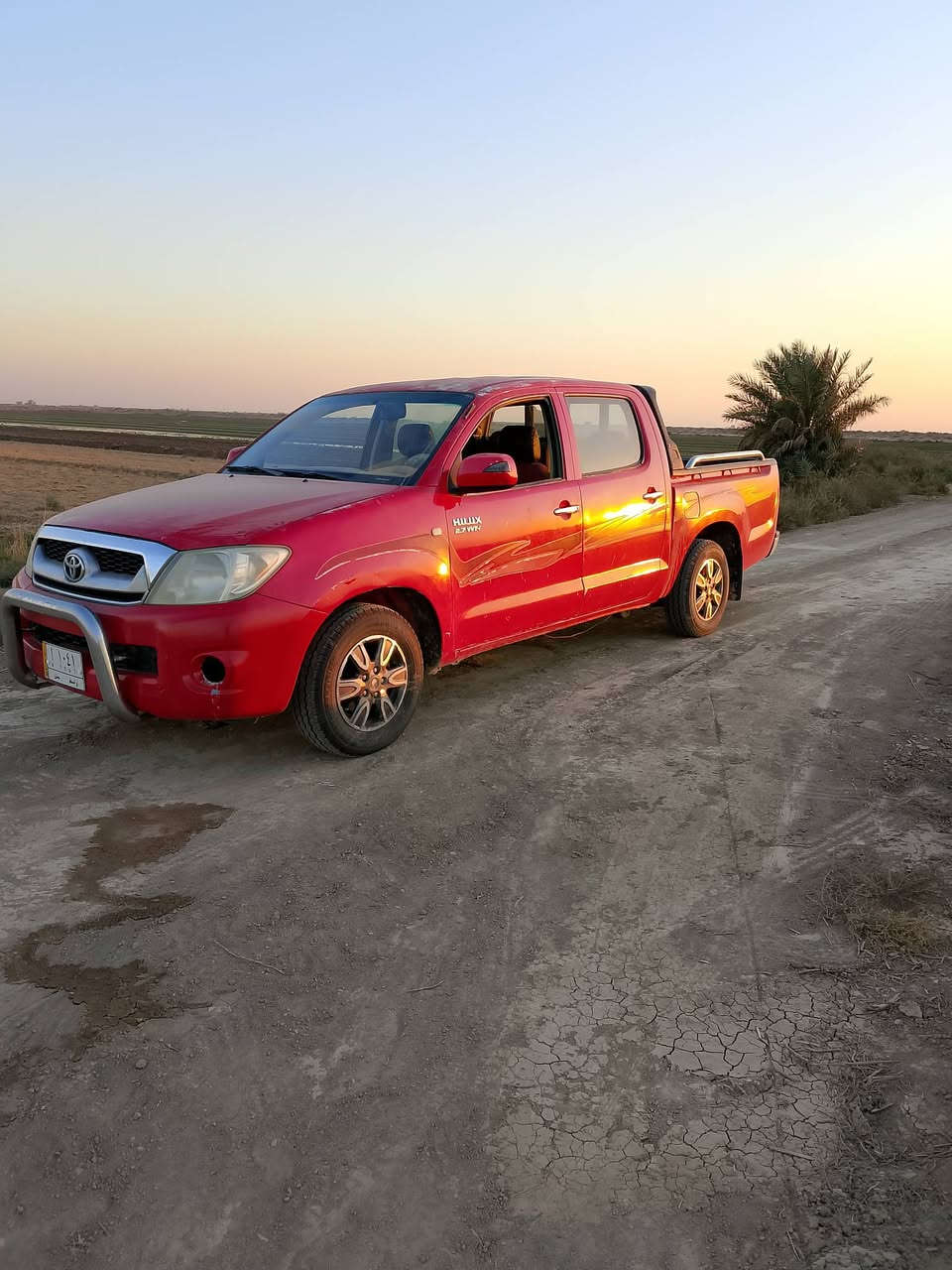 السلام عليكم البيع بيكم تيوتا 2011اوتماتيك سعوديه تخم تاير الاصلي حداديه جديده رقم واسط سنويه م مجدده السعر اتصل وتدلل***********
