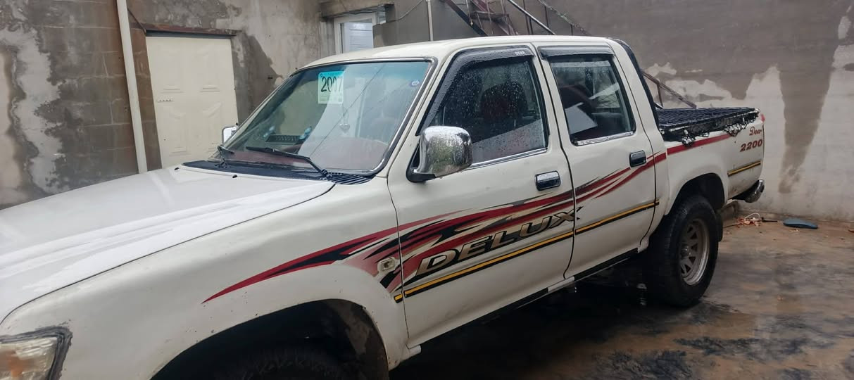 سڵاو لەدۆستان دێر مۆدیل2007ی کابرێتەر مەنقێستو کتاب ئاسایشی هەیە بێ بۆیاخەودوسێ پەڵە  کارتی هەیە گێرو مەکینەو ئەکسلی کارەبای هەمووکێچەکانی بەشەررت فیتەر چوارتایەی جەبەڵی لۆک بەرگەکوشنو دەشبولی زۆر جوانە سعری 36گەڵاو کەمێ مەجالی برایانەلەتەکیەم ***********
