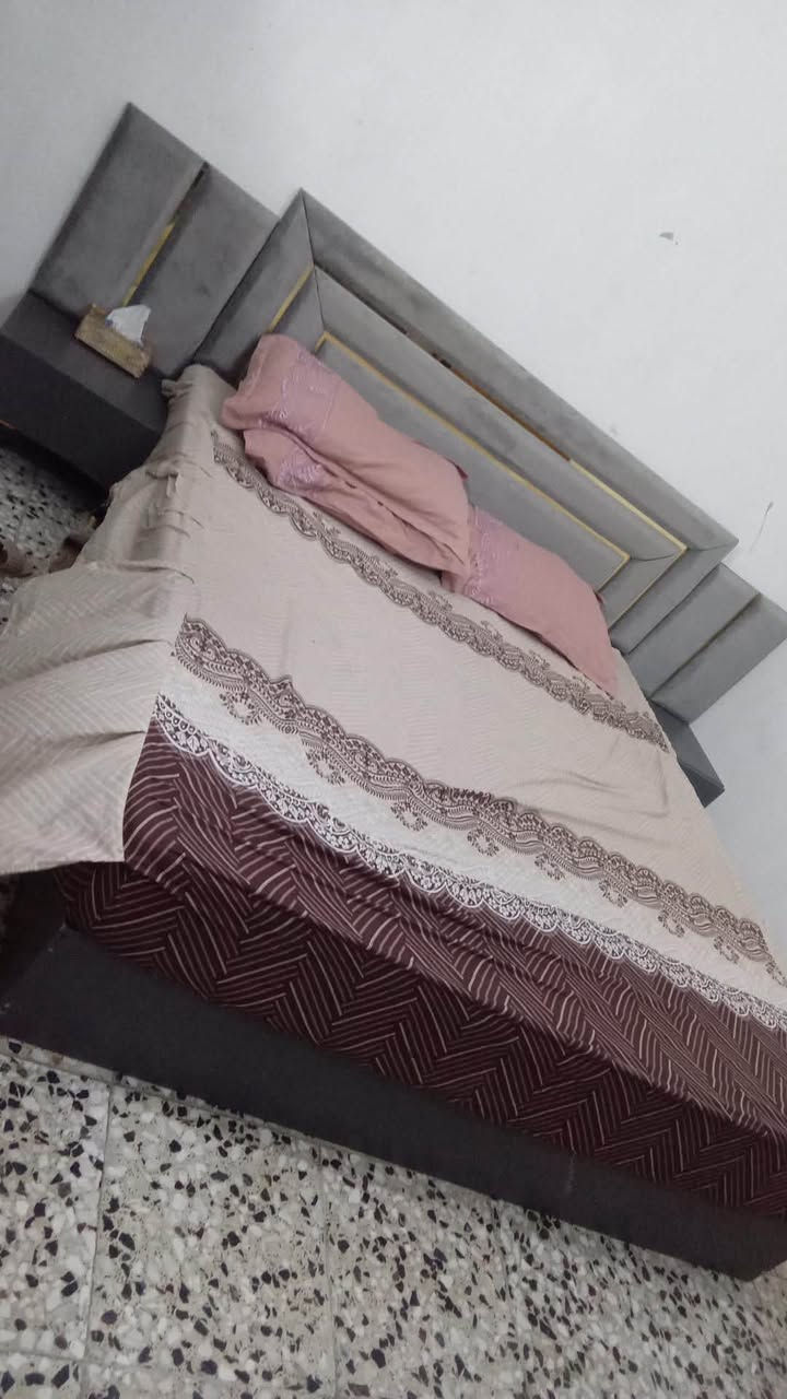 غرفه جديد بس المرايه مال ميز شويه مفطوره هيه هيه ودوشك ب350


**إذا كنت صاحب هذا الإعلان وتريد حذفه لأي سبب، رجاءا أرسل رسالة إلى الدعم الفني**