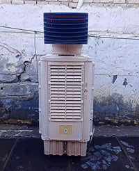 مبرده للبيع حجم كبير شغاله كل شيء ما بيها ما مصلحه نظيفه على الفحص ثلا...