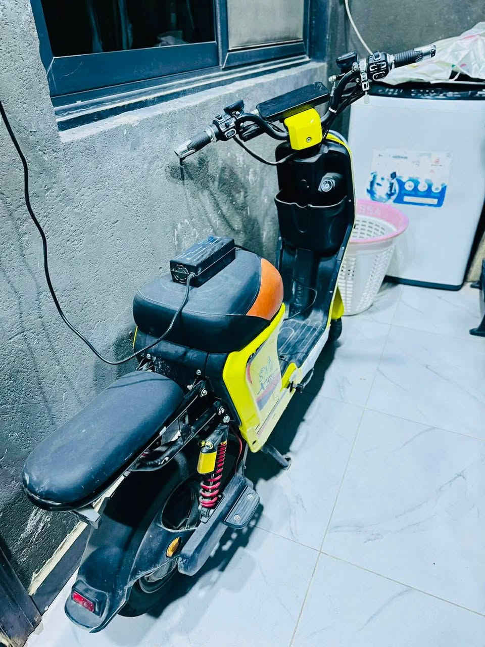 سلام عليكم البيع r9
دراجة شحن وكاملة السعر خاص مكاني الرميثة 
دراجة استخدام شهر فقط


**إذا كنت صاحب هذا الإعلان وتريد حذفه لأي سبب، رجاءا أرسل رسالة إلى الدعم الفني**