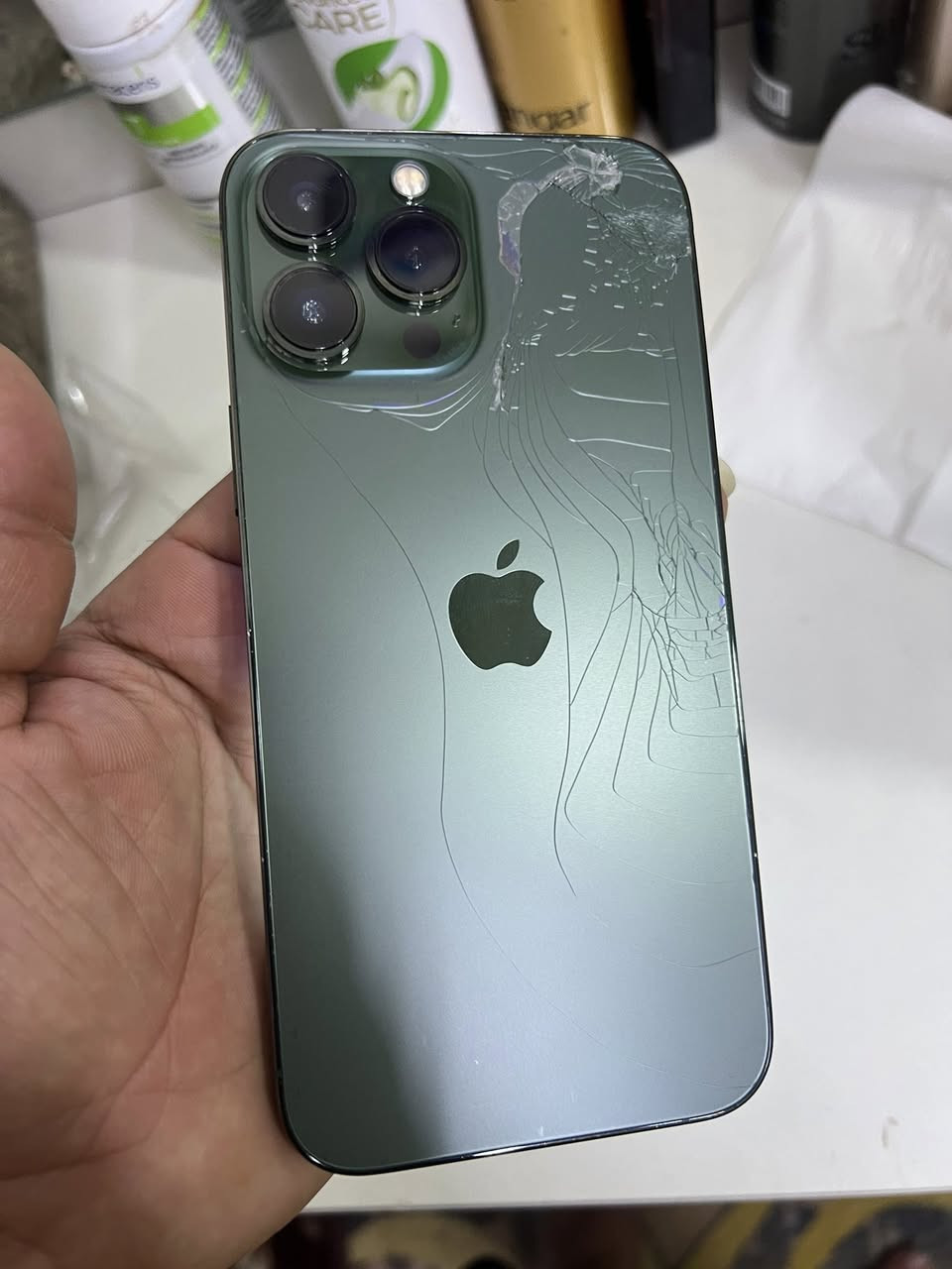 ايفون للبيع
ايفون 13 بروماكس زيتوني ذاكرة 256 
بطاريته 86 بلادي جهاز فقط شاشه مبدله جهاز كله شغال تاخذه علفحص فيس ايدي شغال بدون ملحقات 
سعر 450 مكاني بغداد بلديات اي ستفسار خاص


**إذا كنت صاحب هذا الإعلان وتريد حذفه لأي سبب، رجاءا أرسل رسالة إلى الدعم الفني**