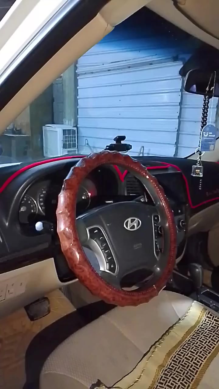 سلام عليكم سياره سنتافي للبيع موديل 2012 جاهزه من كلشي مكاني بصره ابو الخصيب وشراي يتصل ***********
