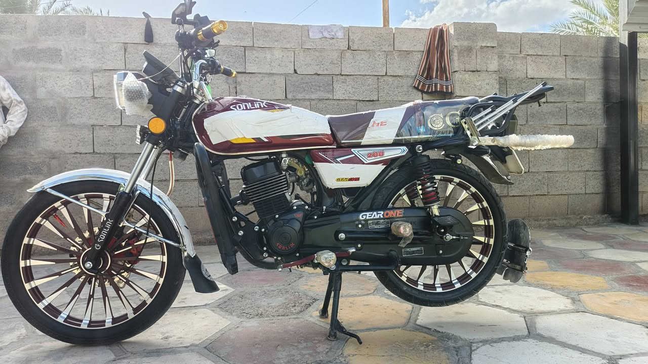 سونك موديل 2025 محرك CBF ضاغطه وزنجيل نشاط خير من الله مابي اي رجه تشغيل عل بصمه محرك 200 CC ما ناقصه كلشي واي شي بي شغال السعر 975 وبي مجال اوراق كامله ويا سويجات ثنين بصمه يشتغل عن بعد
للاستفسار ***********
