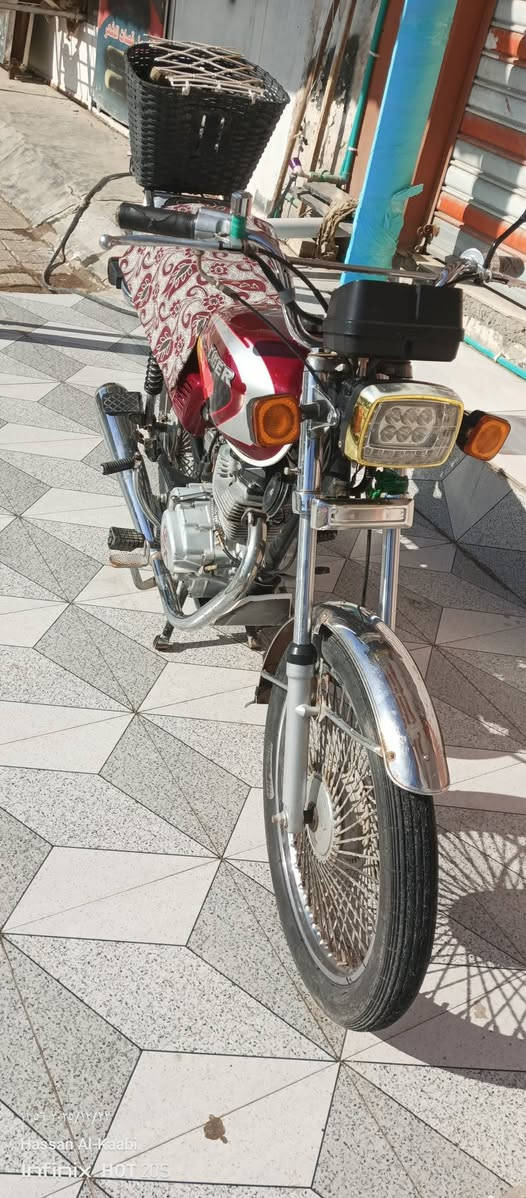 سلام عليكم دراجه تايكر 21للبيع او مراوس اورق ستنساخ السعر 375وبيها مجال دراجه كامله تانكي ودبلات جدد كهرائيات كامله


**إذا كنت صاحب هذا الإعلان وتريد حذفه لأي سبب، رجاءا أرسل رسالة إلى الدعم الفني**