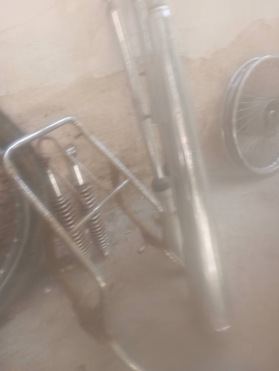 السلام عليكم شباب غراض للبيع ولي يريد منهن أبيع  والشراي بي خير ويدلل شراي يتصل*********** لو يجي خاص
