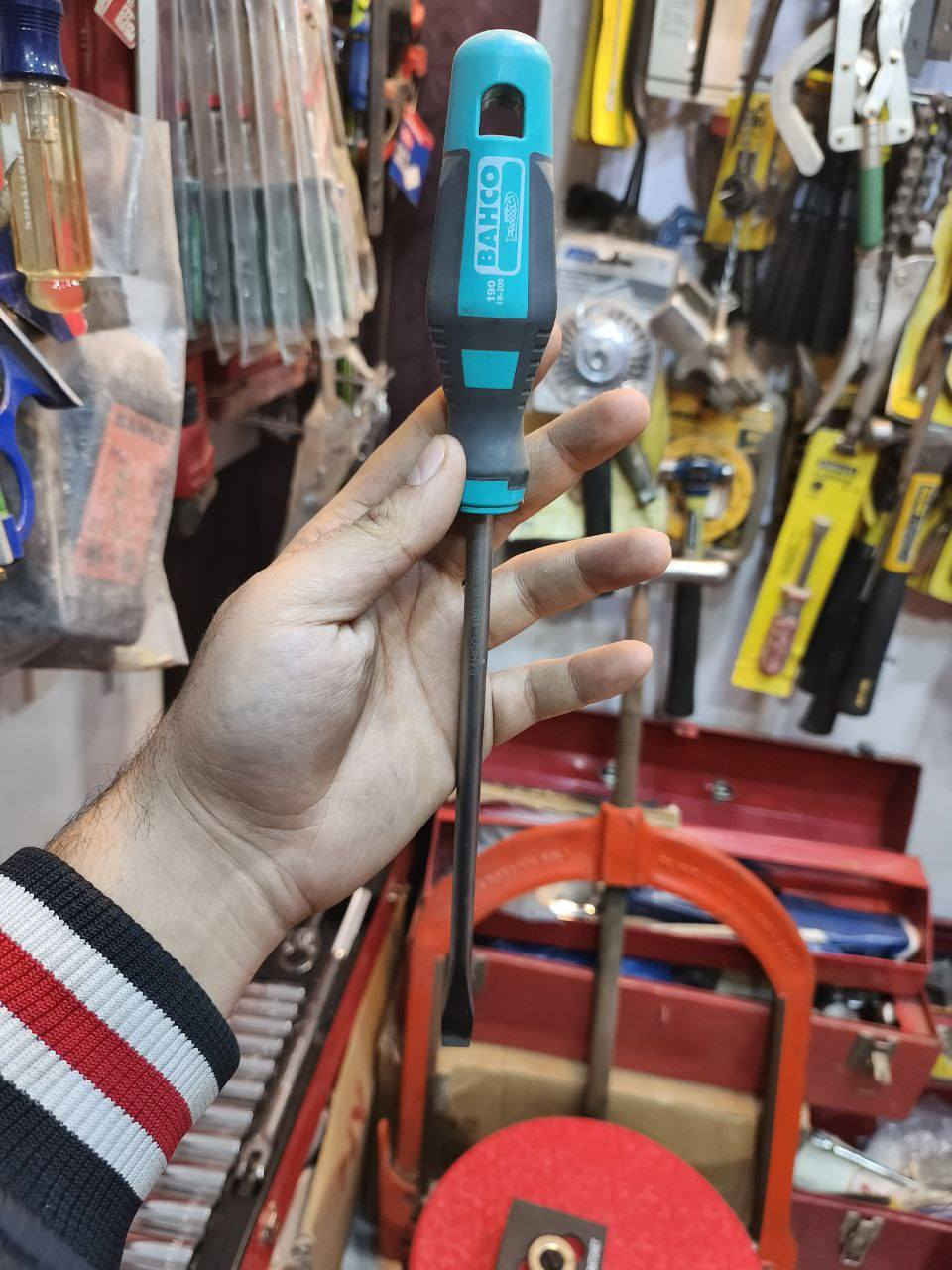 عدد يدوية من ماركة باكو (ساندفك سويدي) 
متوفر توصيل الى جميع المحافظات
الاستفسارات خاص 
العنوان بغداد شارع الرشيد المربعه محل احمد جلال


**إذا كنت صاحب هذا الإعلان وتريد حذفه لأي سبب، رجاءا أرسل رسالة إلى الدعم الفني**