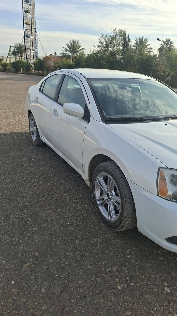 متسوبيشي كالنت 2011 وارد امريكي رقم نينوى الماني باسمي..بيها اربع قطع ابيعك حزام...محرك شرط مامفتوح كير كفاله.صدر زين. نقصها فقط كومبريسر بيه صوت.
مكان السياره الضلوعية ***********
