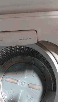 غساله اوتماتيك سامسونك علشغل كامله اي شي مابيها حجم 11كيلو مكانها جكوك قرب البانزين خانه سعرها 150 قفل بدون عمله الرقم***********
