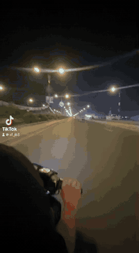 السلام عليكم شباب دراجة ماكس دراجه نضيفه مستعجل على البيع دراجه أوراق باسمي دراجه شلعه معدل شوف الفيديو كدامك العنوان ميسان العماره اسعر 550  رقم الجوال(***********)اتصال
