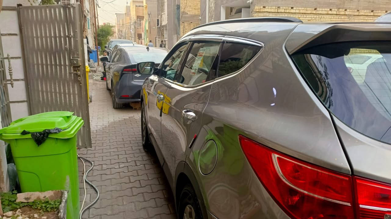 السلام عليكم سنتافي موديل2016 للبيع رقم بغداد مواصفات فول عده الفتحه حادثها قطعتين باب وجمالغ نفسهن معمرات بدون تبديل بجم كبس كير مكينه مكفول مكاني بغداد حي تونس افاق عربيه 
 رصيد *********** 
 واتس اب***********
السعر 135 وبيها مجال
