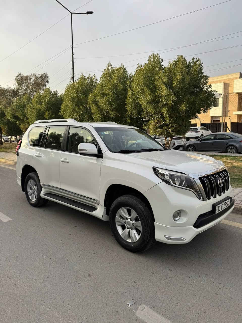 للبيع: تويوتا برادو TXL موديل 2013 محدث 2017

 سيارة بيها بارد بلباب لوره السايق  – محرك 4اسلندر ماشيه162 رقم بغداد 

المواصفات

 • حساسات + كاميرا خلفية

 • مرايا شفط أوتو

 • جميع الجامات فول أوتو

 • تبريد ممتاز جداً ❄️ + تدفئة شغالة 🔥

 • ثلاجة أصلية

 • تبريد 3 قطع

 • تحكم استيرن

📍 الموقع: بغداد الكرخ
السعر250وبيها مجال  
📞 للاستفسار ***********
