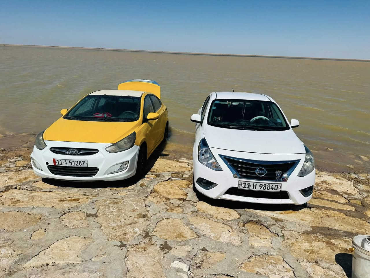 نيسان صني هندي ابو البليته الزركة موديل 2019
بيها 3 قطع 
جاملغين اماميات وربع من باب الايمن
السياره كير مكينه كهربائيات وضع الشركة 
دوشمه جديده 
كامله من كل شي
*********** 
تحويل ثاني يوم بأسمي
