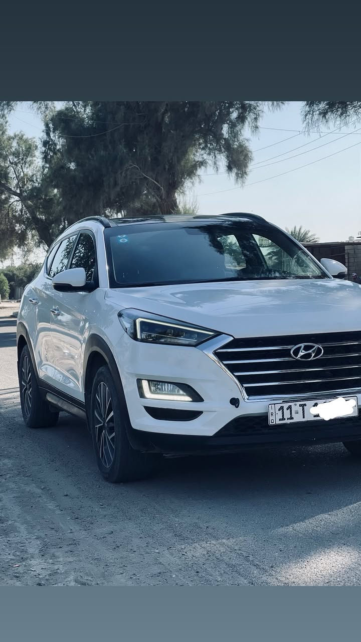 توسان 2019 خليجي فووول مواصفات
السياره جديده كلش مال بيت ماشيه 57 الف حقيقي 
  رقم بغداد الدولي 
كفاله عامه من الصبغ والحادث والتبديل 
بصمه 
بانوراما 
لايت خمس عدسات 
بك لايت لد 
كراسي ثنين كهرباء 
مري شفط 
والى اخره مواصفات الفول 
كير مكينه شرط عل وضع الشركه ممفتوح برغي بيهن 
السياره جديده واحلى من الصور 
وعليها ادامه من كلشي شرط فيت بم مال شركه لسه بيها  
السعر 208 وبيها مجال 
مكاني بغداد 
***********
